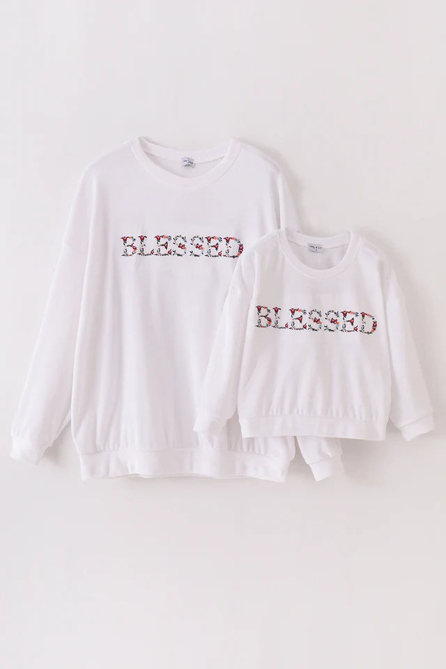 White velvet blessed embroidery mom&me sweatshirt Kid