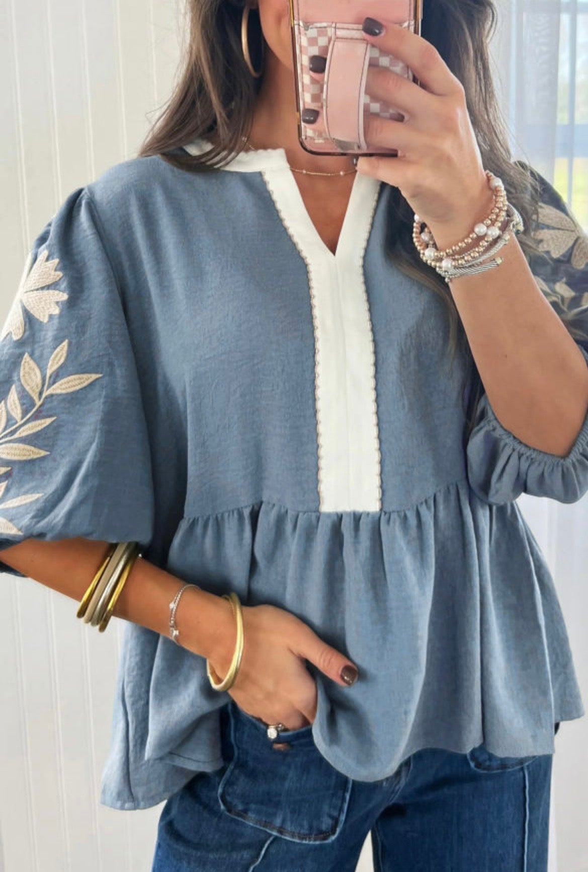 Embroidered Puff Sleeve Top