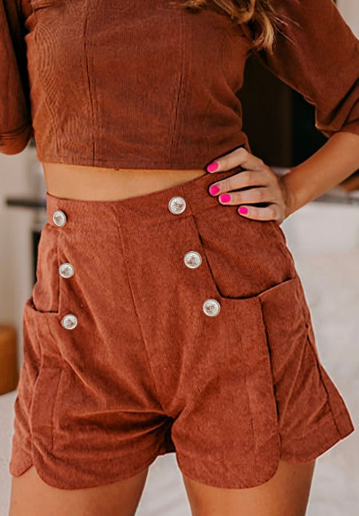 Scallop Edge Corduroy Shorts