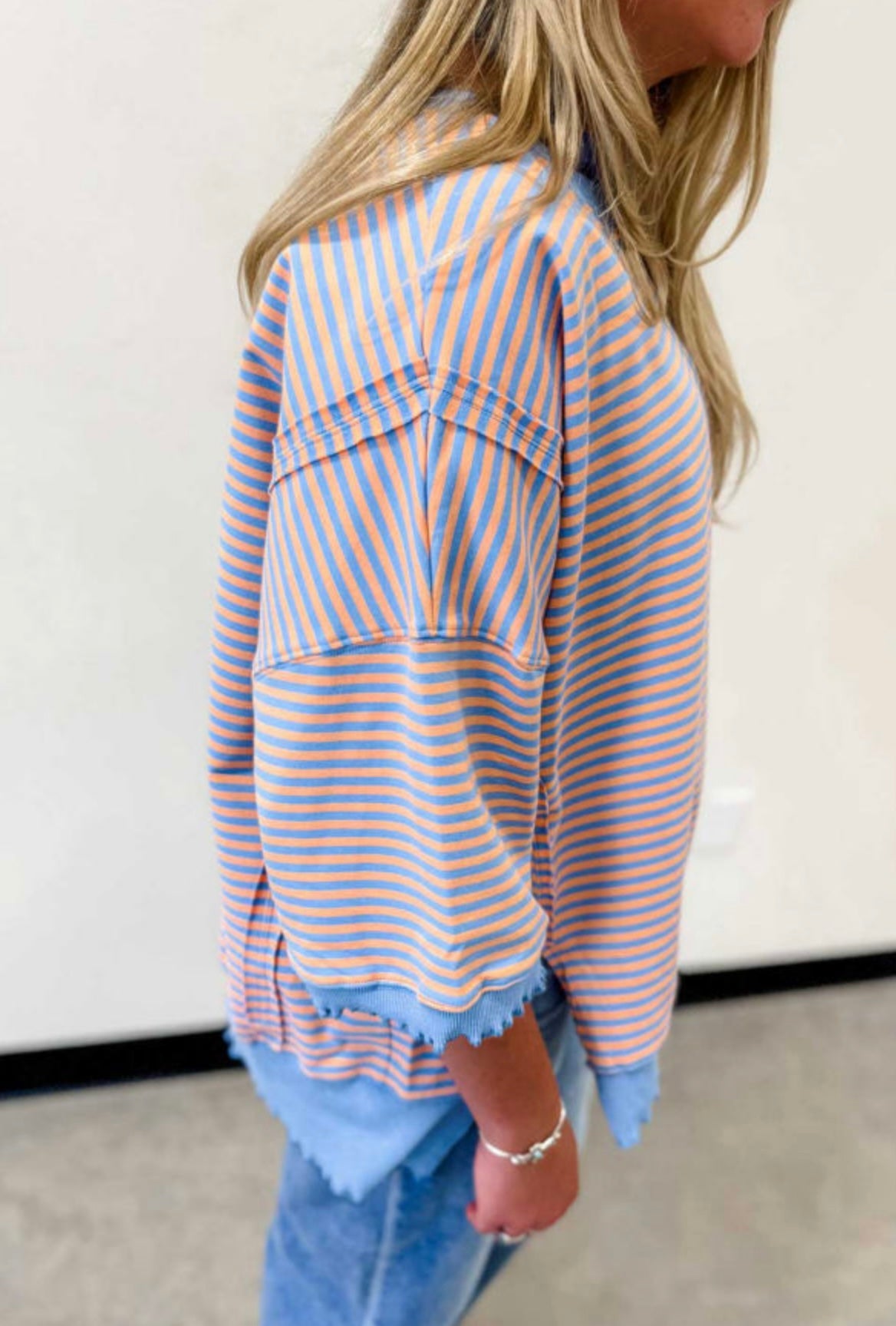 Colorblock Scalloped Loose Sleeve Top