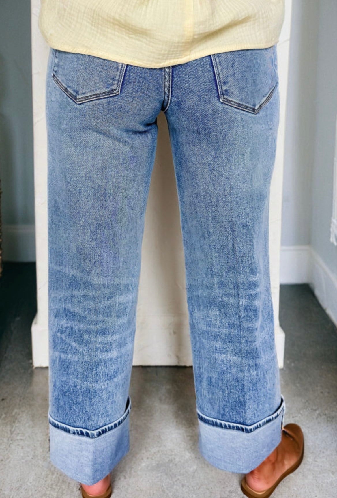 Center Seam Cuff High Waisted Jeans